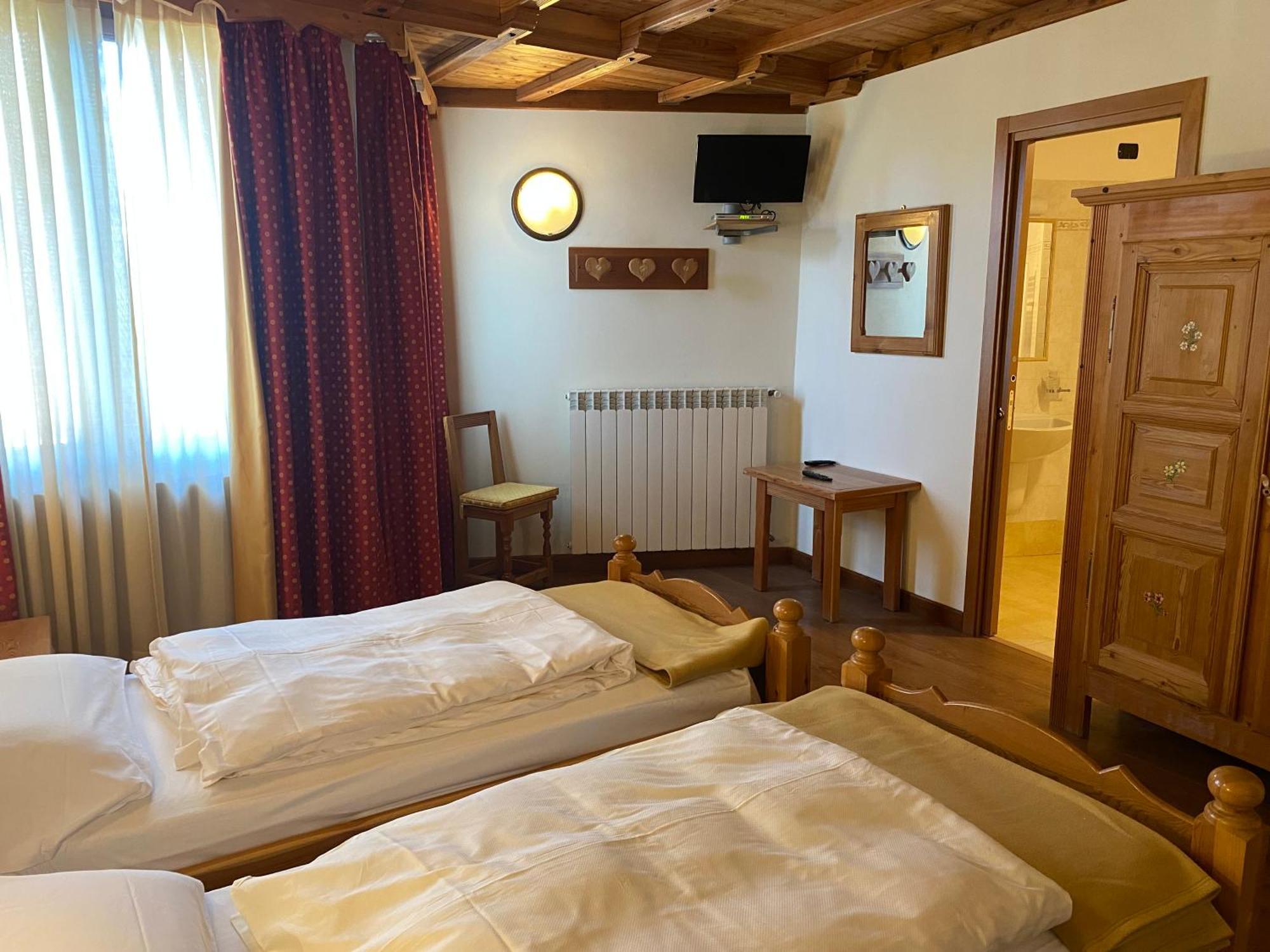 Hotel Stella Alpina Oulx Exterior photo