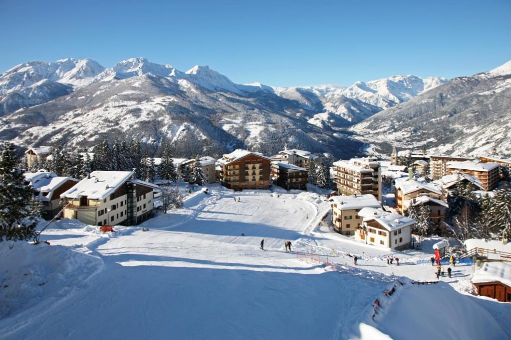 Hotel Stella Alpina Oulx Exterior photo